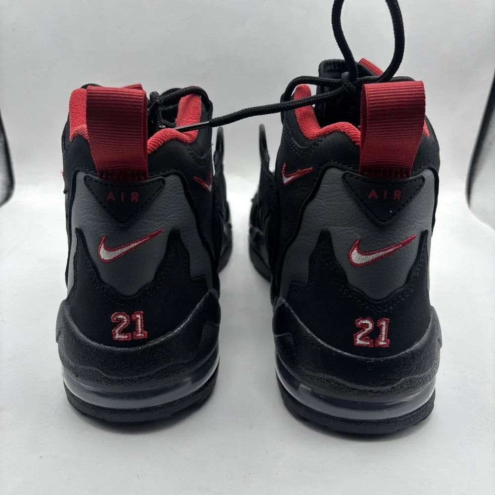 Nike Air DT Max '96 Falcons - Worn Once VNDS - Size 10.5 Men